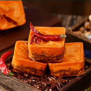 重慶火鍋混合油獨(dú)特風(fēng)味何來(lái)？揭秘熬制秘訣！